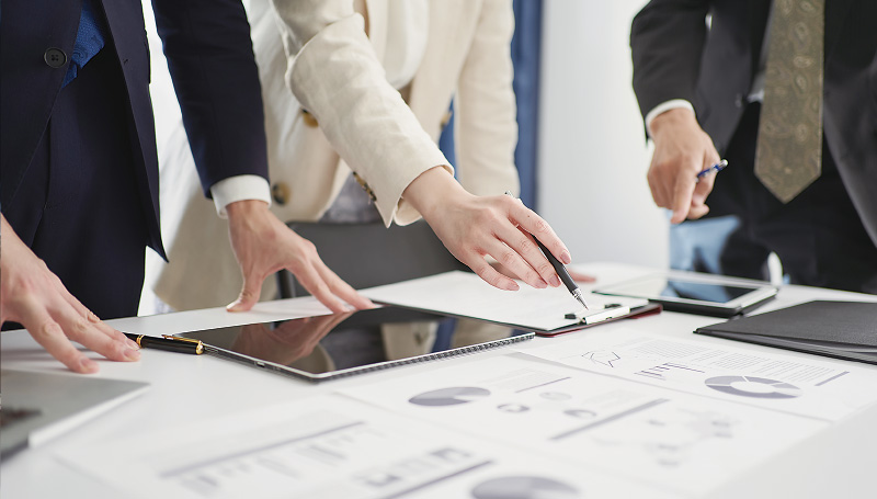 複数の専門家が戦略を検討